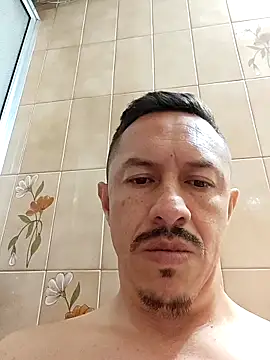 L hotcream online show from April 13, 2026, 1:27 pm