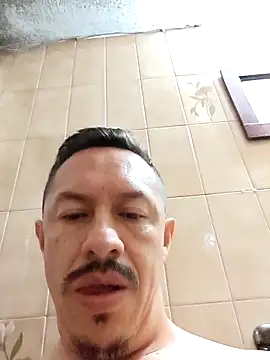 L hotcream online show from April 18, 2026, 1:37 pm