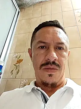 L hotcream online show from April 18, 2026, 9:37 pm