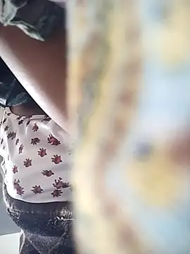 Snapshot of Anee_123 chatting on February 20, 2026, 6:37 am Anee 123 online show from February 20, 2026, 6:37 am