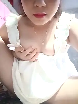 lanahotvn online show from February 26, 2026, 2:05 pm