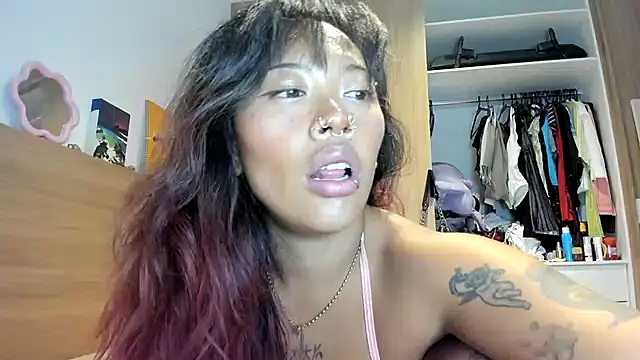 heavenngirlyy444 online show from February 2, 2026, 4:22 am