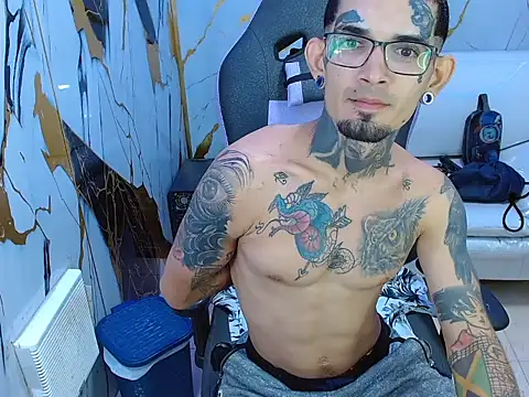 Boy tatto77 online show from July 19, 2026, 1:59 pm