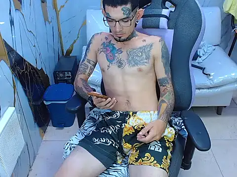 Boy tatto77 online show from July 20, 2026, 12:51 pm