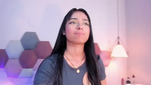 GahiaBelucci online show from February 23, 2026, 12:02 pm