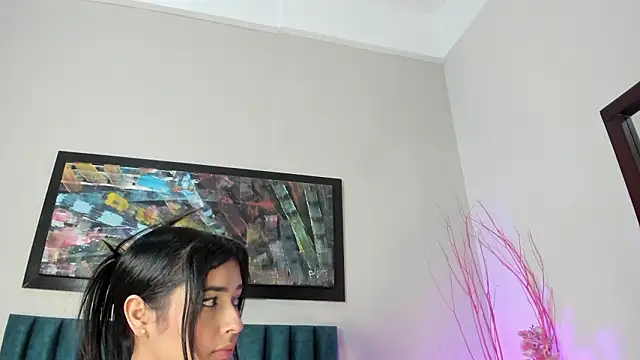 GahiaBelucci online show from March 12, 2026, 11:38 am