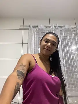 Nini  online show from December 17, 2025, 11:33 pm