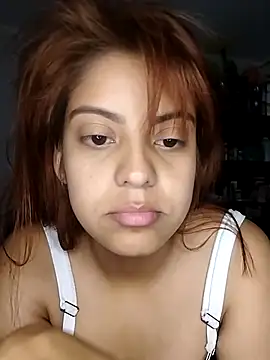 Snapshot of mia_hottie2210 chatting on December 19, 2025, 7:04 am mia hottie2210 online show from December 19, 2025, 7:04 am