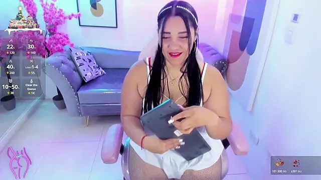 Snapshot of Perla_chanell chatting on January 13, 2026, 4:29 am Perla chanell online show from January 13, 2026, 4:29 am