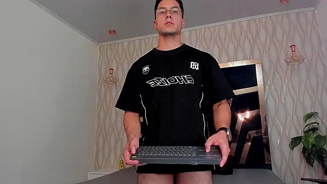 Noah Clarkk online show from February 26, 2026, 5:50 am