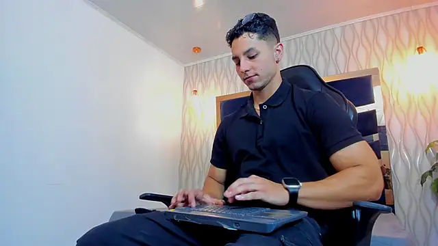 Noah Clarkk online show from March 24, 2026, 5:29 pm