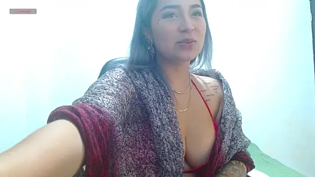 saoryxnsake18 online show from January 8, 2026, 2:47 am