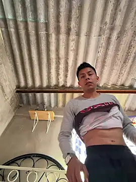 Snapshot of Marko-18 chatting on February 14, 2026, 10:28 pm Marko-18 online show from February 14, 2026, 10:28 pm