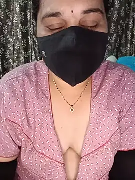 Snapshot of maduri__ chatting on July 12, 2026, 4:20 pm maduri online show from July 12, 2026, 4:20 pm
