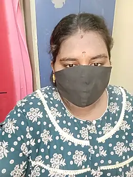 Snapshot of sirisha__9 chatting on July 7, 2026, 4:33 pm sirisha 9 online show from July 7, 2026, 4:33 pm