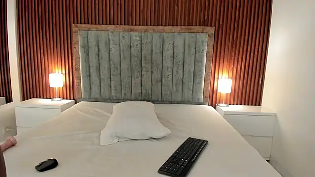 Lakisha Jackson  online show from February 24, 2026, 7:34 pm