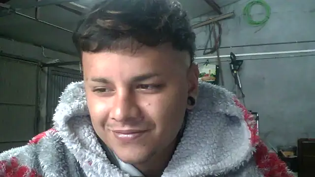 Snapshot of Sickbooy69 chatting on May 14, 2026, 6:37 pm Sickbooy69 online show from May 14, 2026, 6:37 pm