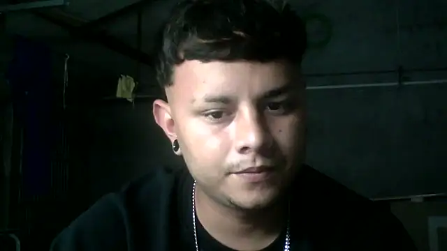 Snapshot of Sickbooy69 chatting on May 15, 2026, 3:30 pm Sickbooy69 online show from May 15, 2026, 3:30 pm
