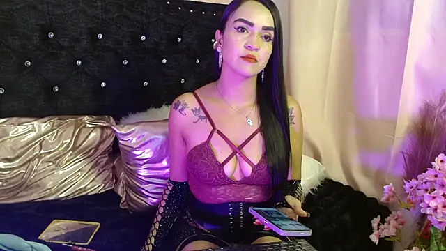 Snapshot of Ambar_Rouxee chatting on January 7, 2026, 8:00 pm Ambar Rouxee online show from January 7, 2026, 8:00 pm