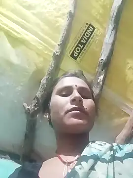 Cuty priti online show from April 13, 2026, 5:40 pm