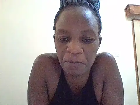Snapshot of SimplyHer chatting on January 13, 2026, 7:46 am SimplyHer online show from January 13, 2026, 7:46 am