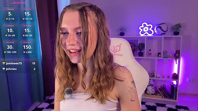Snapshot of KellySunn chatting on July 18, 2026, 8:29 am KellySunn online show from July 18, 2026, 8:29 am