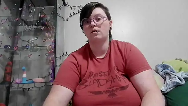 Pupghostt online show from February 9, 2026, 6:12 pm