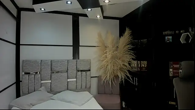 AmbarBrownn  online show from March 26, 2026, 8:36 pm