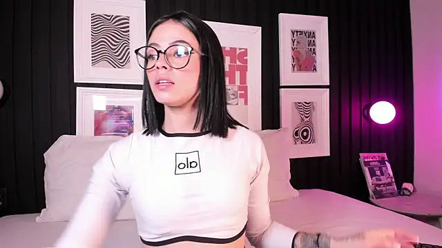 leslie thompson online show from January 5, 2026, 7:28 pm