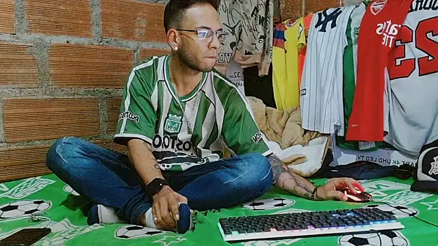 Alphamaster 92 online show from February 26, 2026, 1:04 am