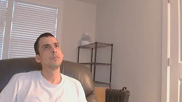 Snapshot of SissyJosh chatting on May 21, 2026, 11:34 pm SissyJosh online show from May 21, 2026, 11:34 pm