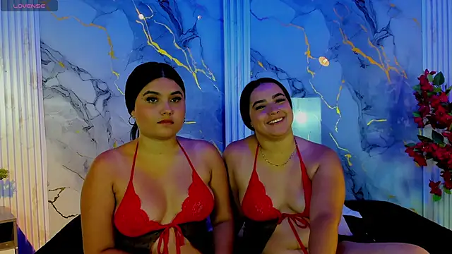 Scarlet and naomi online show from March 21, 2026, 8:45 pm