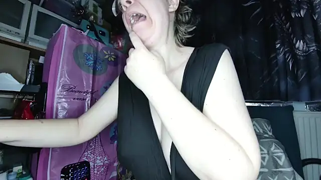 xNiceTitsx online show from March 11, 2025, 8:41 am