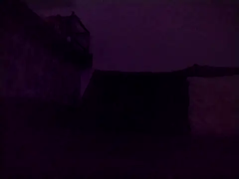 Snapshot of mellzinhacasada chatting on February 22, 2026, 8:24 am mellzinhacasada online show from February 22, 2026, 8:24 am