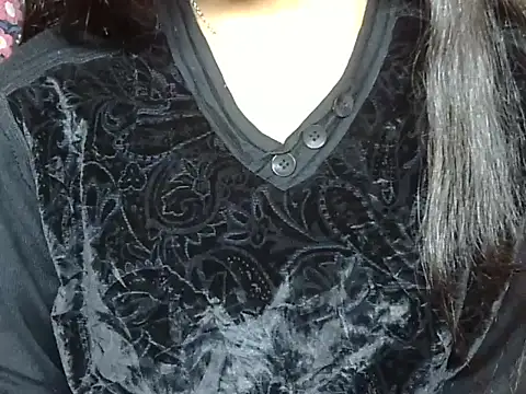 cute Dirty Diva online show from January 13, 2026, 4:34 pm