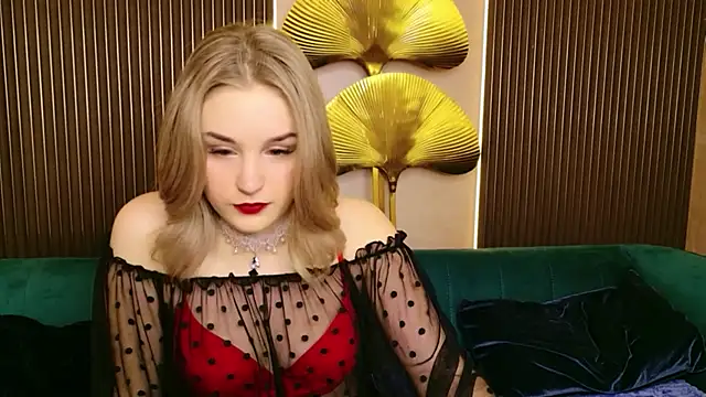 Molly Voss online show from January 31, 2026, 8:29 pm