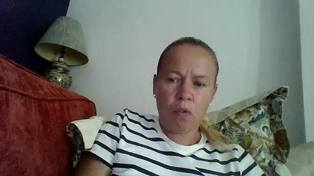 jennyblondeuk online show from July 16, 2026, 4:13 pm