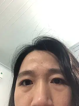 Elly-y online show from January 13, 2026, 11:54 pm