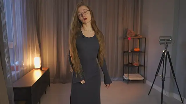 Snapshot of HollyOuk chatting on January 14, 2026, 4:29 am HollyOuk online show from January 14, 2026, 4:29 am