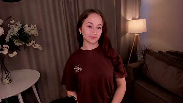 Snapshot of Julie_Lamb chatting on January 6, 2026, 7:56 am Julie Lamb online show from January 6, 2026, 7:56 am