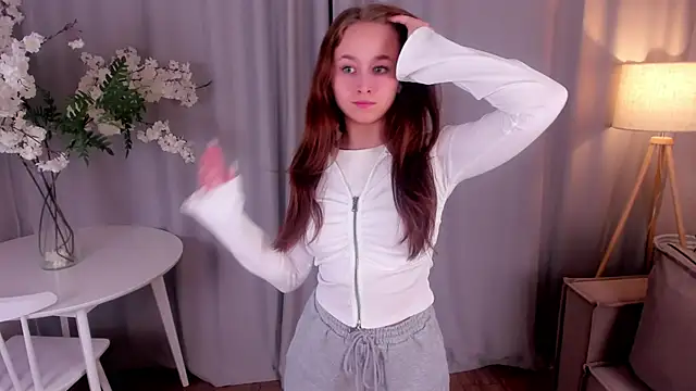 Snapshot of Julie_Lamb chatting on January 8, 2026, 7:54 am Julie Lamb online show from January 8, 2026, 7:54 am