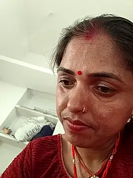 Mahima rani34 online show from May 13, 2026, 12:02 pm