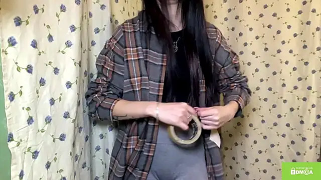 EstherKiester online show from January 10, 2026, 9:16 pm