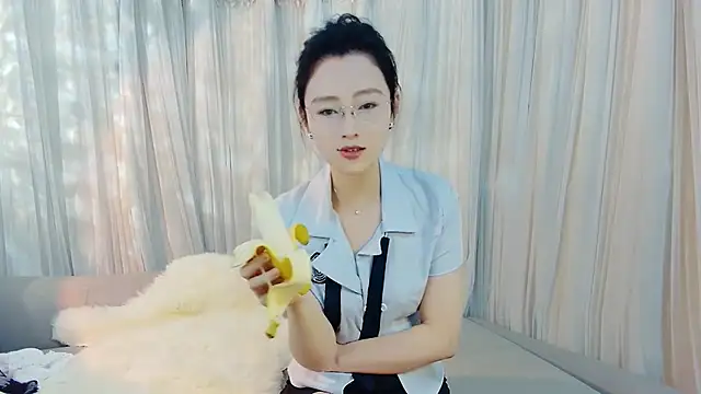 HCOCO online show from April 1, 2026, 1:41 pm