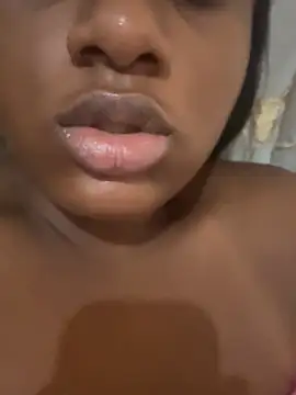 amorasecy online show from January 9, 2026, 9:23 am