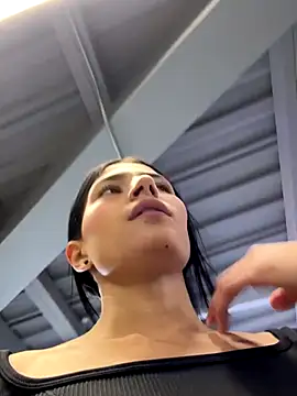 Ema Rose  online show from January 5, 2026, 5:27 pm