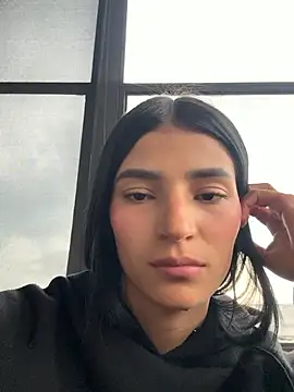 Ema Rose  online show from January 8, 2026, 10:12 pm