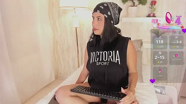 Laylaa- online show from January 8, 2026, 12:46 am