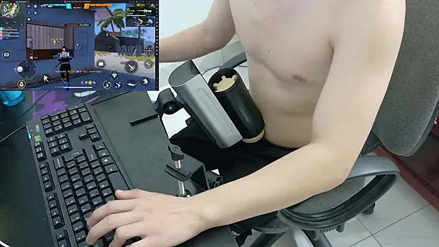 Snapshot of -_kur_- chatting on December 22, 2025, 3:20 pm - kur - online show from December 22, 2025, 3:20 pm