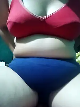 Snapshot of suman_bhabhi001 chatting on May 27, 2026, 4:04 pm suman bhabhi001 online show from May 27, 2026, 4:04 pm